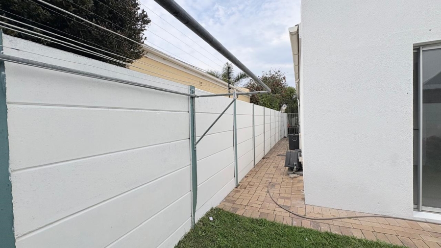 To Let 2 Bedroom Property for Rent in Kirstenhof Western Cape